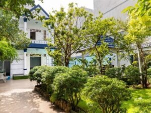 Villa 10/8A Lạc Long Quân 5PN 6bed 4WC