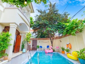 Villa 7 Lô B Lạc Long Quân 5pn 6bed 4wc