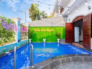 Villa 31 Lạc Long Quân 10pn 14 bed 12wc