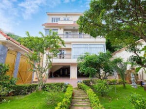 Villa 105/2D Lê Ngọc Hân 10pn 14bed 10wc