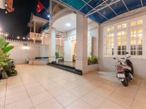 Villa 7D Lạc Long Quân 4pn 7bed, 4WC